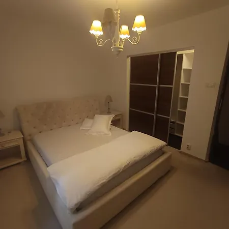 Nicolae Caramfil Apartmán *